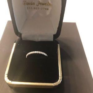 14k White gold w/diamonds wedding bands